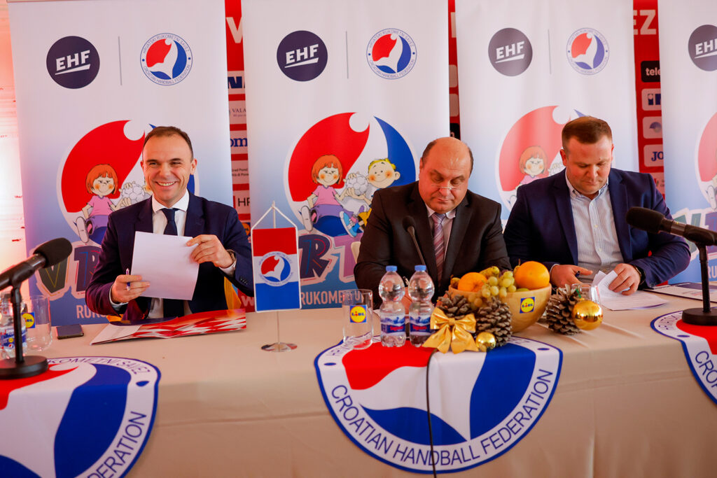 Loris Peršurić, Potpisani ugovori s gradovima i rukometnim klubovima partnerima, Mandatory Credit © Jozo Cabraja / kolektiff